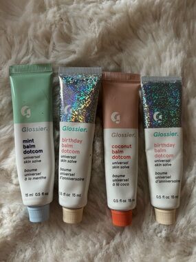 glossier balm dotcom set